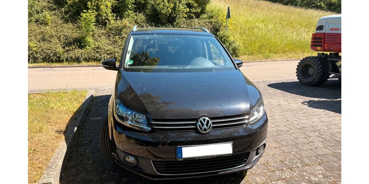 VW Touran 169.000 km 9.200 &euro; Künzelsau 74653