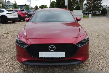 Mazda 3 19.890 km 25.880 &euro; Xanten 46509