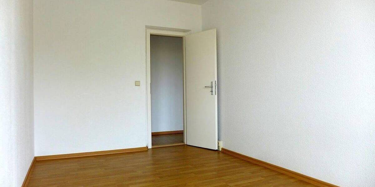 Etagenwohnung Cottbus Sandow - 3 Zimmer, 63 m&sup2;, 457&euro; | Angebot:26433640