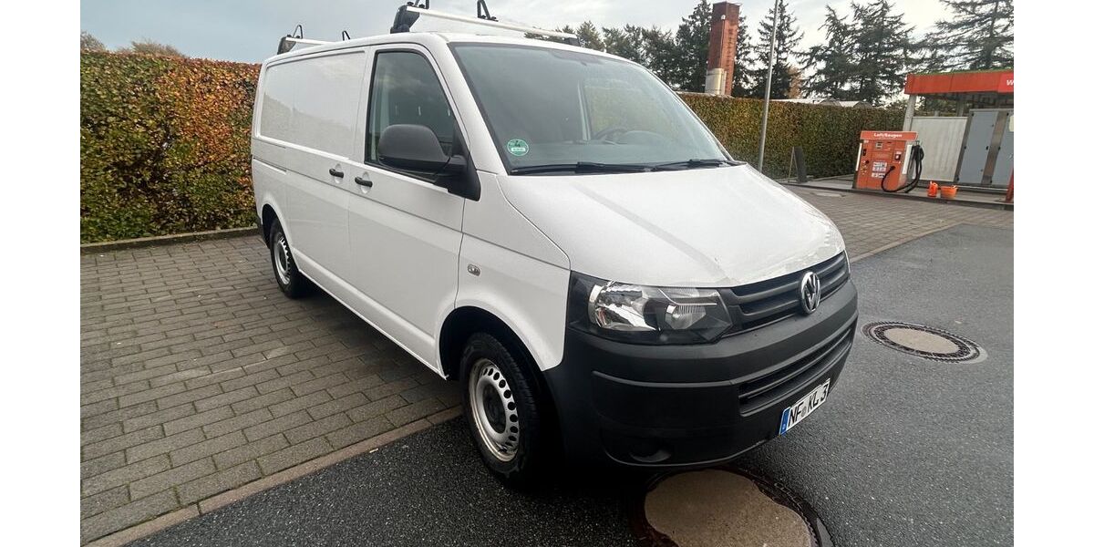 VW T5 Transporter 108.635 km 9.500 € Bramstedtlund 25926