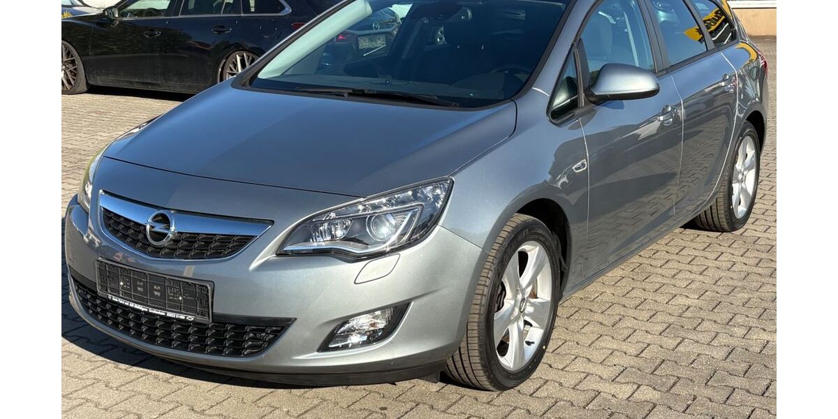 Opel Astra 21.600 km 12.900 &euro; Lommatzsch (bei Dresden) 01623