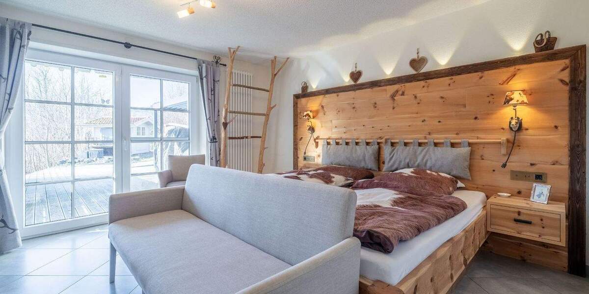 Mehrfamilienhaus, Wohnhaus Rettenberg - 7 Zimmer, 284 m&sup2;, 1.090.000&euro; | Angebot:25664870