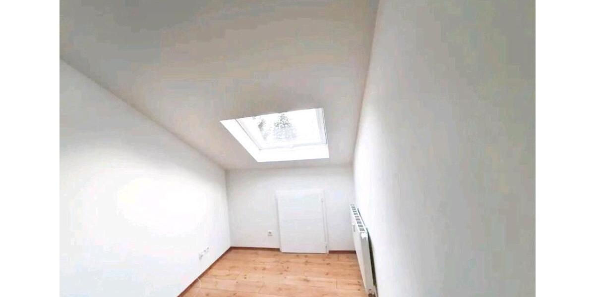 Dachgeschoßwohnung Albstadt Gemarkung Onstmettingen - 3 Zimmer, 70 m&sup2;, 600&euro; | Angebot:26384384