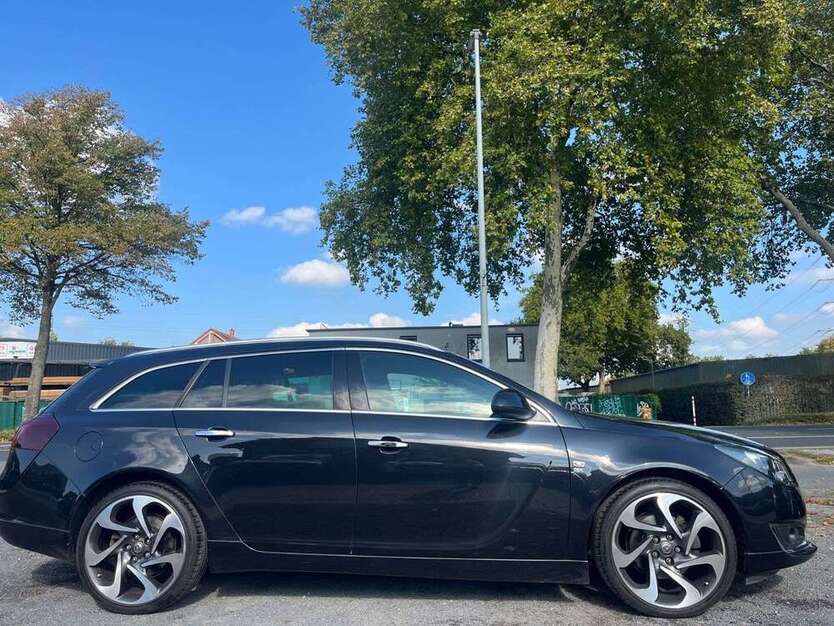 Opel Insignia 146.900 km 9.990 € Dinslaken 46539