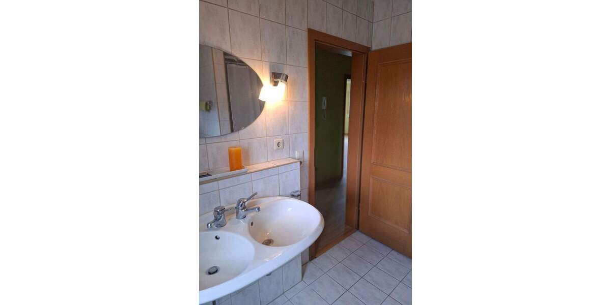 Etagenwohnung Roth - 3 Zimmer, 85 m&sup2;, 280.000&euro; | Angebot:25166195