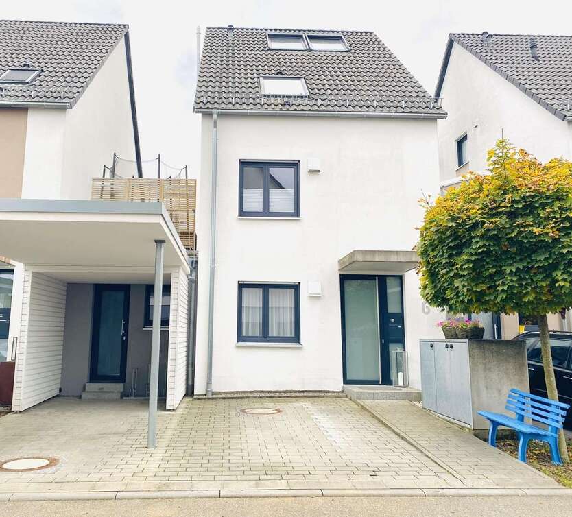 Haus zum Kaufen in Waiblingen 895.000 € 144 m² 5.5 zimmer