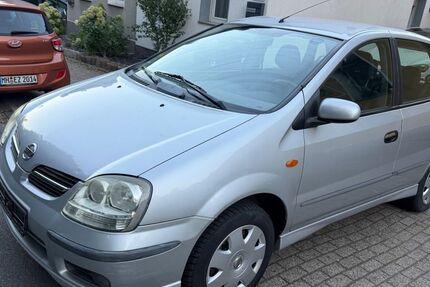Nissan Almera 90.000 km 1.999 &euro; Essen 45147