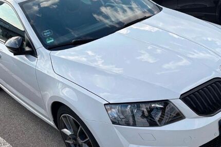 Skoda Octavia 132.500 km 15.900 &euro; Bannewitz 01728