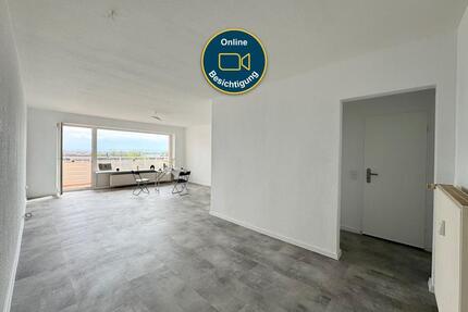 ! Erstbezug nach Renovierung ! 4 Zimmer - Balkon - PKW-Stellplatz