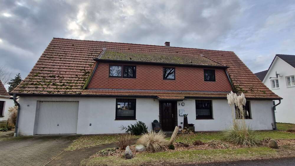 Haus zum Kaufen in Rotenburg 265.000 € 204 m² 8 zimmer