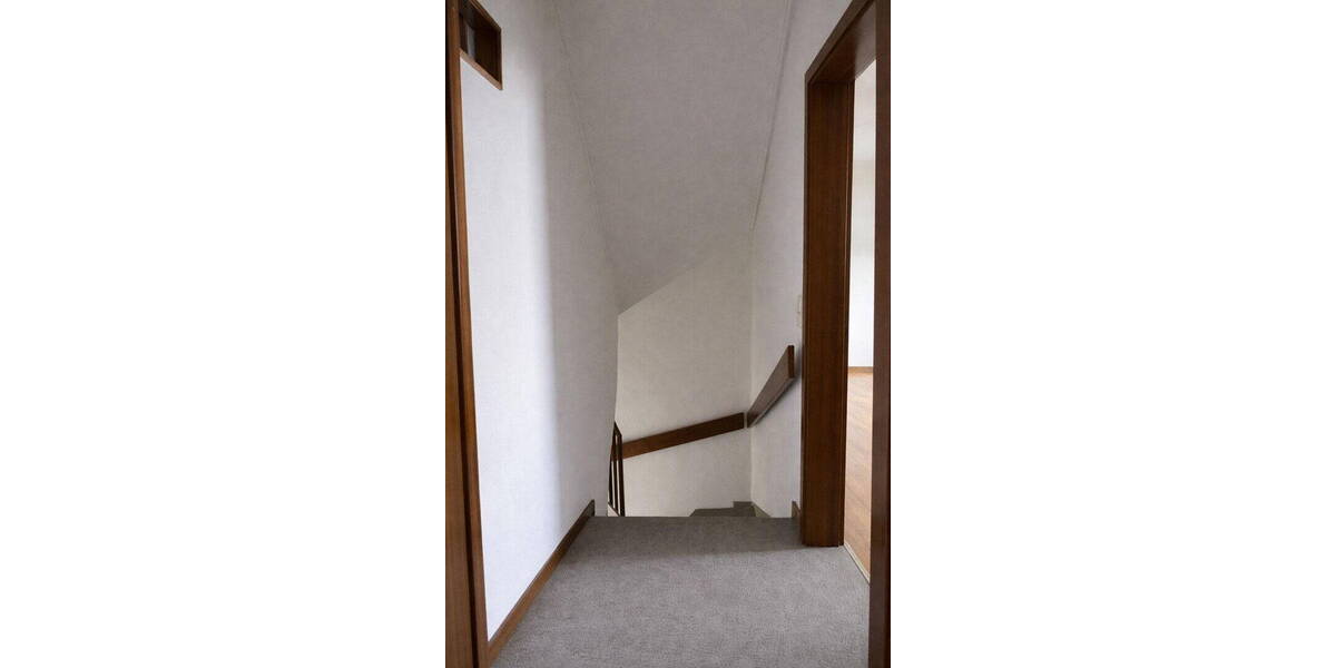 Reihenendhaus Wiesbaden Nordenstadt - 6 Zimmer, 150 m&sup2;, 599.000&euro; | Angebot:25720800