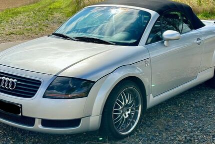 Audi TT 182.000 km 4.199 € Sassenburg 38524