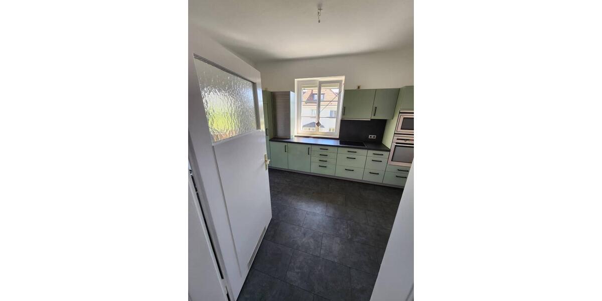 Etagenwohnung Lohr am Main - 4 Zimmer, 85 m&sup2;, 935&euro; | Angebot:25456513