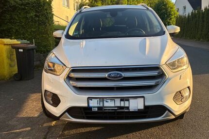 Ford Kuga 105.217 km 18.000 &euro; Olpe 57462