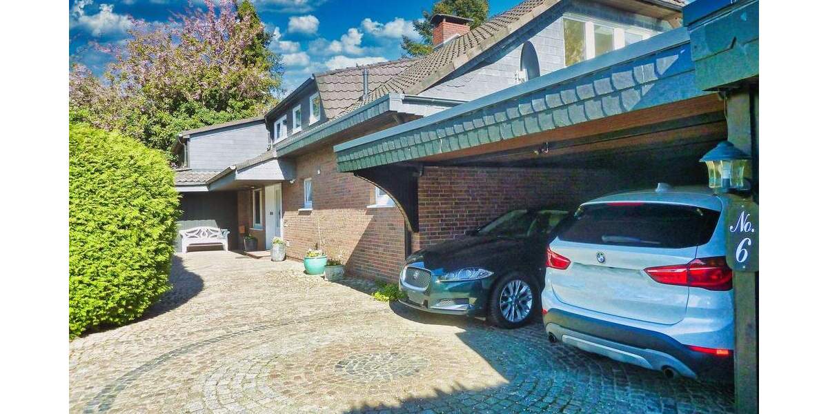 Großzügiges, individuelles, freistehendes Zweifamilienhaus in zentraler, ruhiger Lage von Wiefelstede 1 zimmer