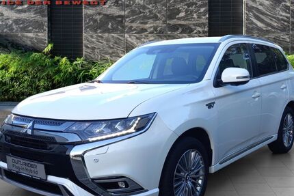 Mitsubishi Plug-in Hybrid Outlander 86.073 km 21.990 € Stahnsdorf 14532
