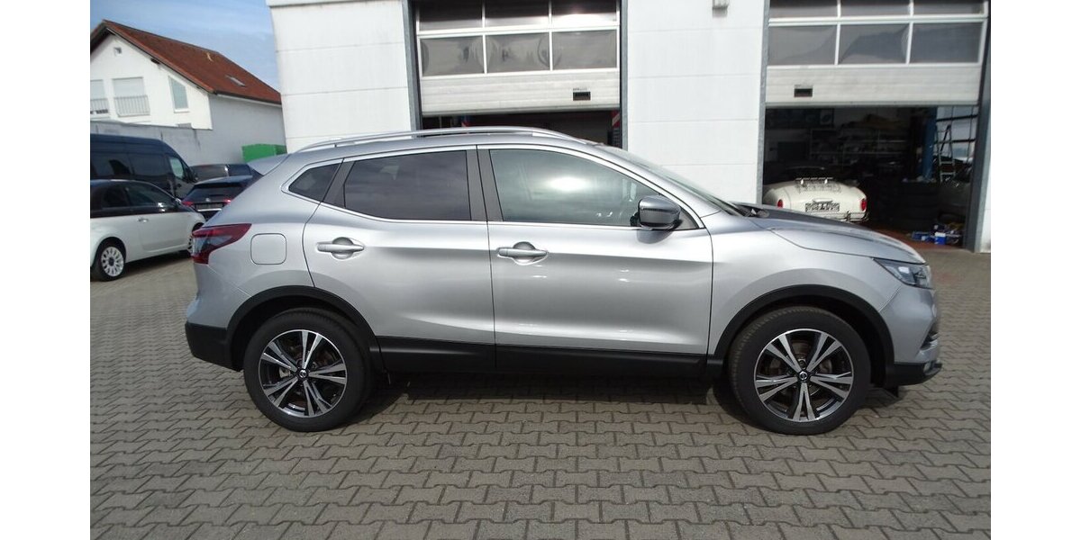 Nissan Qashqai N-Way Rückfahrkamera, Parksensoren, 33.922 km 15.890 &euro; Rodgau 63110