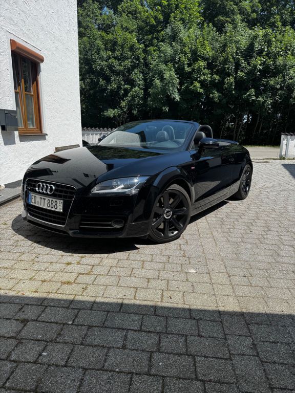 TT
