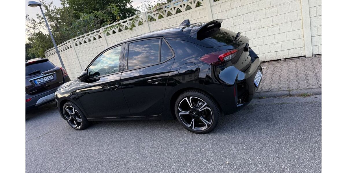 Opel Corsa 6.000 km 22.950 &euro; Rüsselsheim 65428