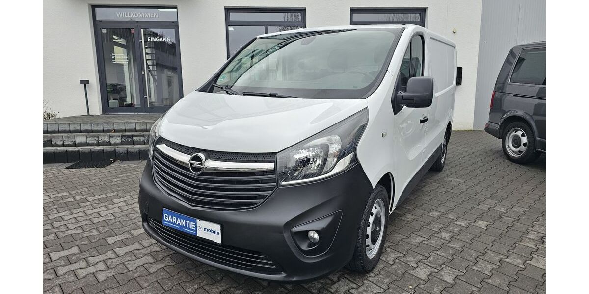 Opel Vivaro 96.846 km 14.990 &euro; Löhne 32584