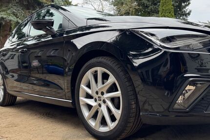 Seat Ibiza 28.000 km 17.990 &euro; Sankt Augustin 53757