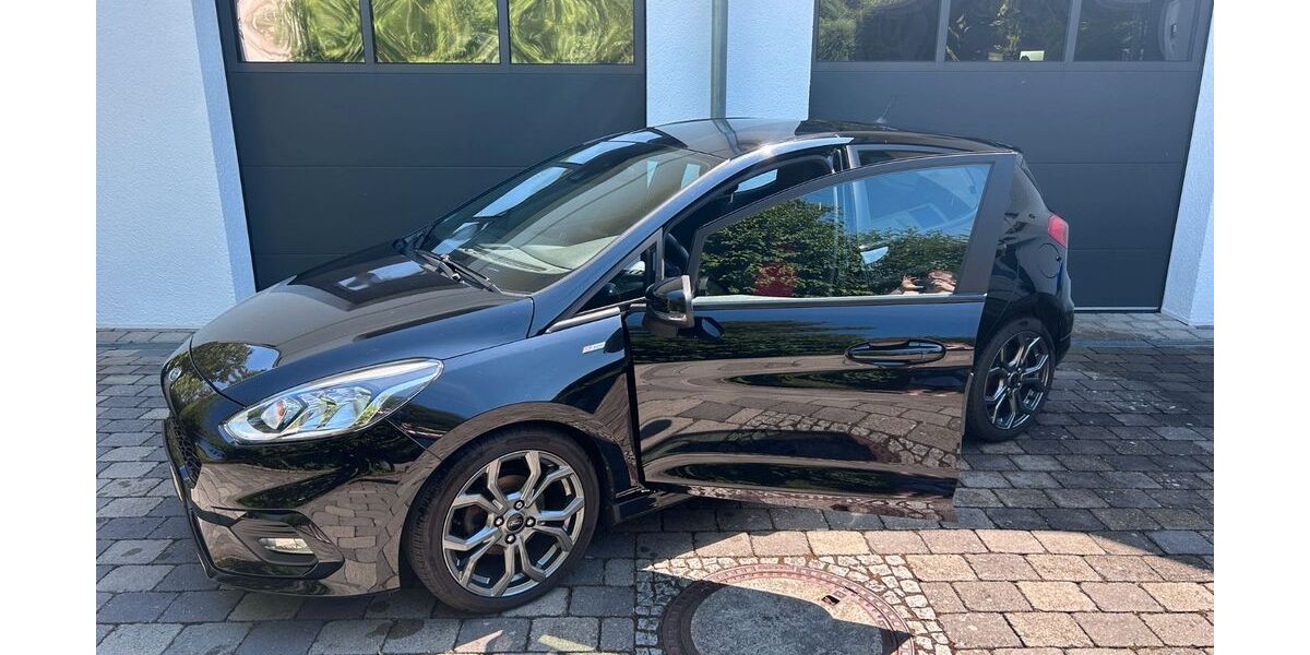 Ford Fiesta 83.000 km 11.999 &euro; Plüderhausen 73655
