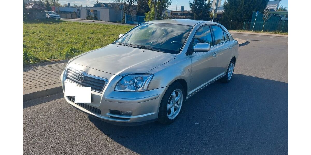Toyota Avensis 130.500 km 2.350 &euro; berlin 13403