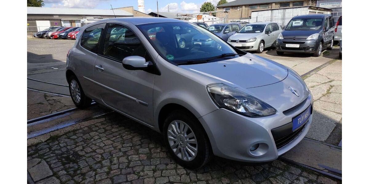 Renault Clio 88.486 km 3.490 &euro; Leipzig 04129