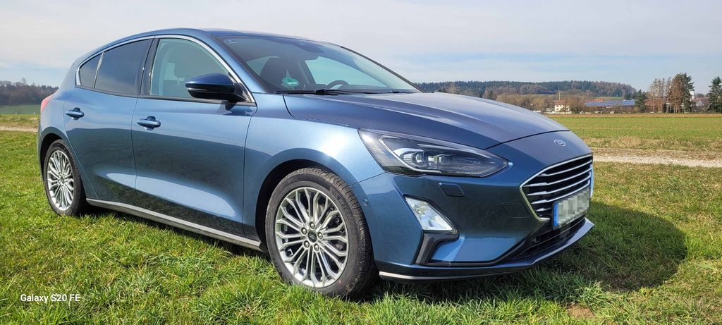 Ford Focus 55.600 km 13.500 &euro; Dinkelscherben 86424