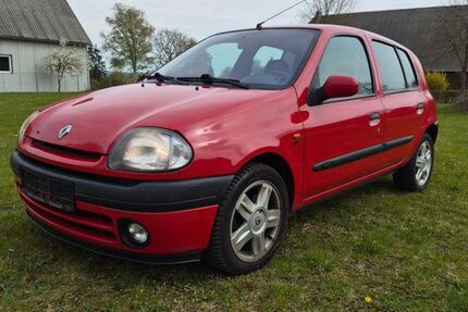 Renault Clio 165.100 km 1.750 &euro; Königsfeld 19217