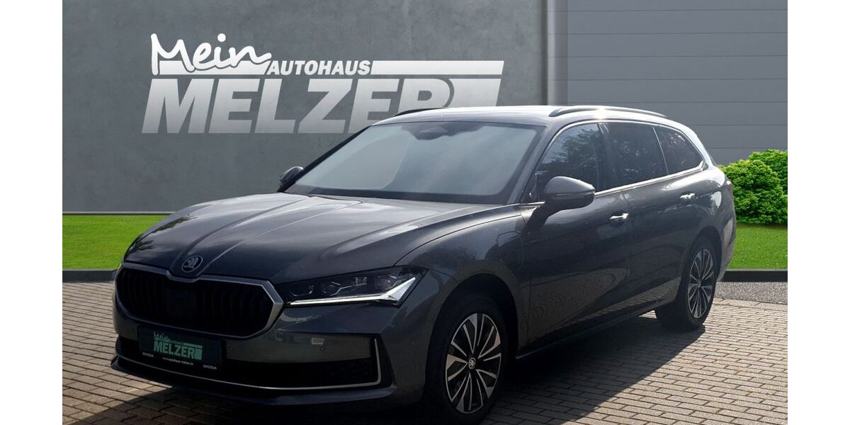 Skoda Superb 16.000 km 42.880 &euro; Limbach-Oberfrohna 09212