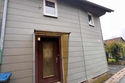 Charmantes Einfamilienhaus - 65m² - 3 Zimmer - frisch renoviert - in schöner Lage in Steinlah 3 zimmer