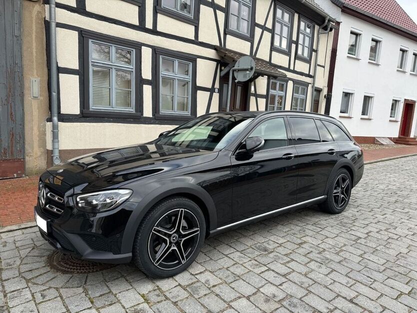 E 220