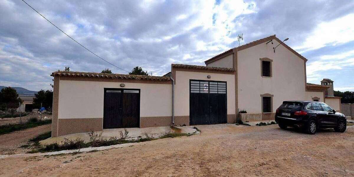 Einfamilienhaus Yecla - 4 Zimmer, 377 m&sup2;, 225.000&euro; | Angebot:25611286