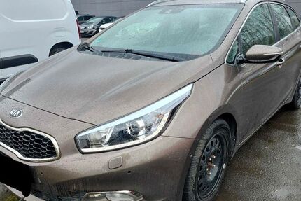 Kia ceed Sportswagon 71.000 km 10.990 &euro; Stuttgart 70567