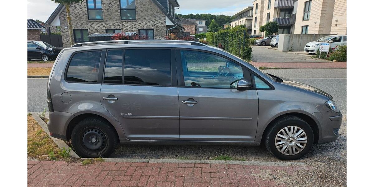 VW Touran 294.000 km 4.750 &euro; Bad Bramstedt 24576