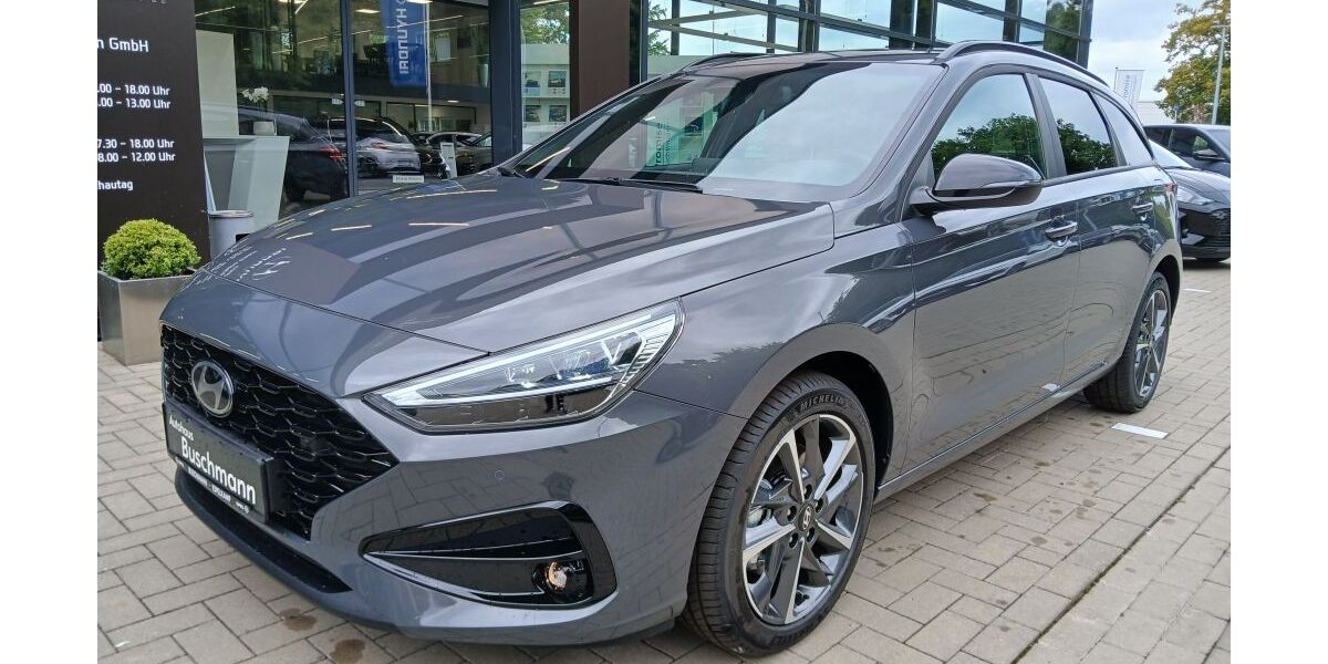 Hyundai i30 2.500 km 31.190 &euro; Espelkamp 32339