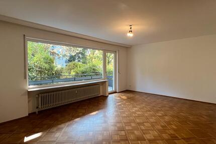 Hochwertige Erdgeschoss Wohnung mit sonnigen Südbalkon inkl. TG 4.5 zimmer