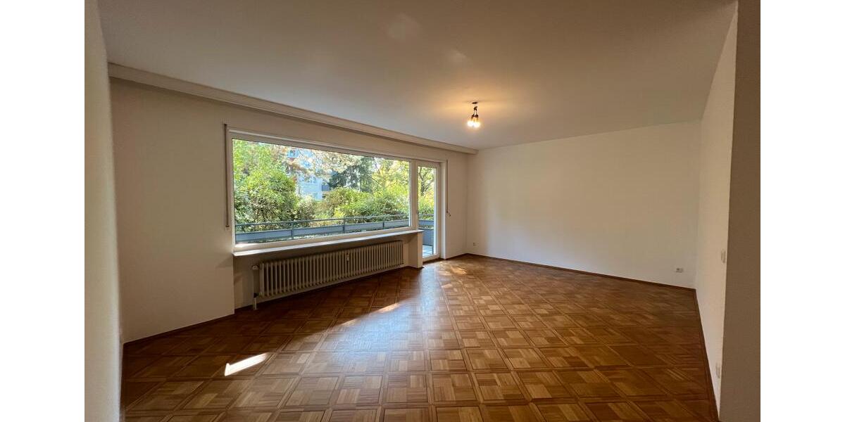 Hochwertige Erdgeschoss Wohnung mit sonnigen Südbalkon inkl. TG 4.5 zimmer