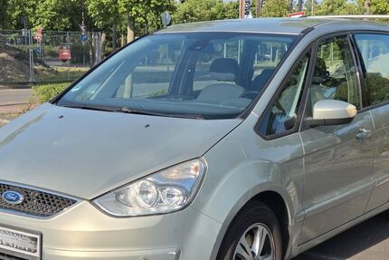 Ford Galaxy 192.000 km 3.750 &euro; Berlin 10961