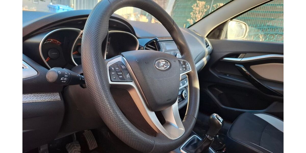 Lada Vesta 65.585 km 9.500 &euro; Tottleben 99947