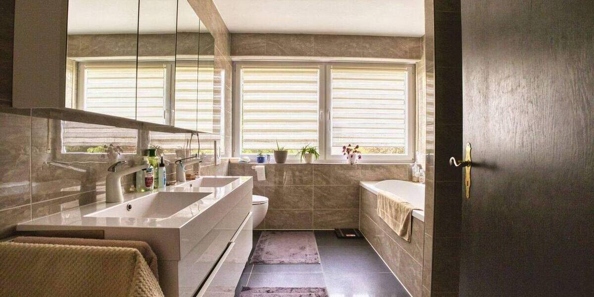 Einfamilienhaus Bayreuth Aichig - 7 Zimmer, 230 m&sup2;, 685.000&euro; | Angebot:26852041