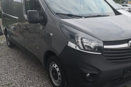 Opel Vivaro 124.500 km 8.900 &euro; Görlitz 02826