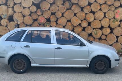 Skoda Fabia 293.000 km 1.500 &euro; Osterzell 87662