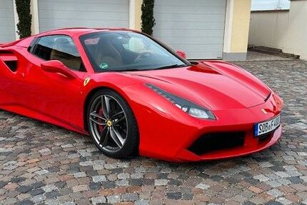 Ferrari 488 Spider 61.000 km 195.000 &euro; Peutenhausen / Gachenbach 86565