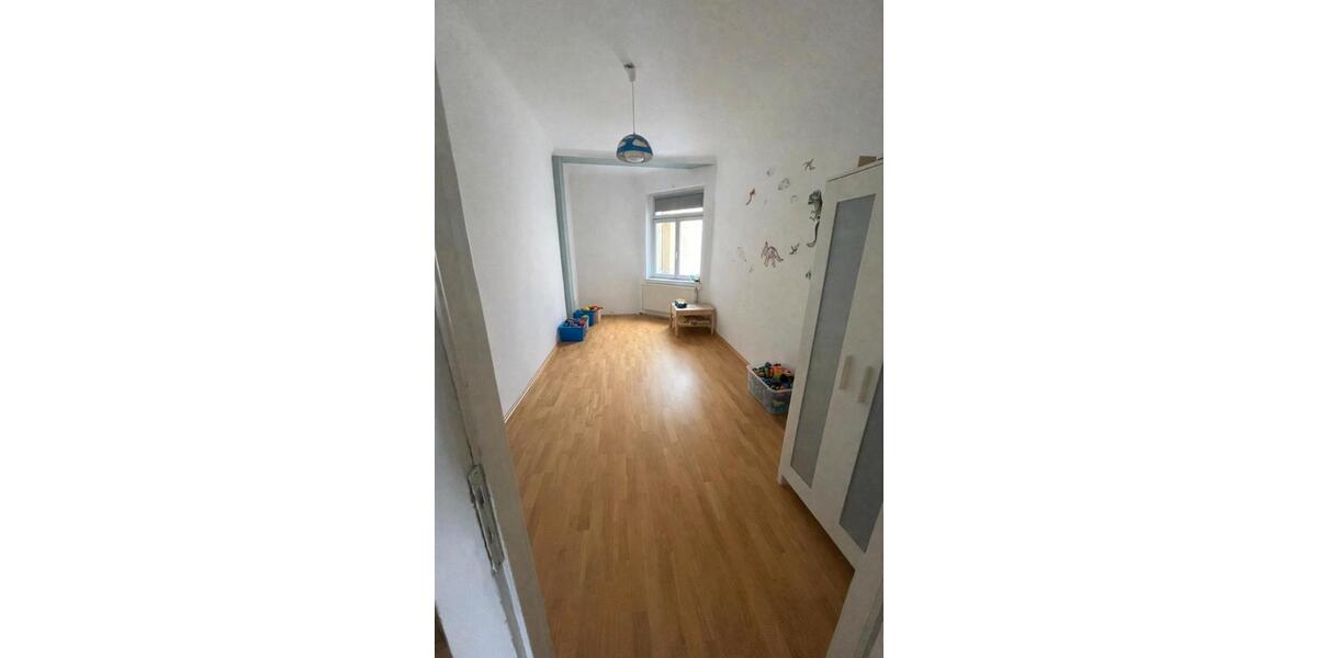 Etagenwohnung Mittweida - 3 Zimmer, 110 m&sup2;, 700&euro; | Angebot:25428579