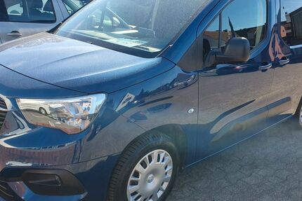 Opel Combo 99.497 km 18.900 &euro; Barnstorf 49406
