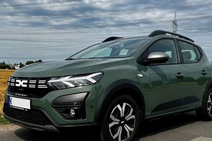 Dacia Sandero 10.000 km 16.500 € Köln 50859