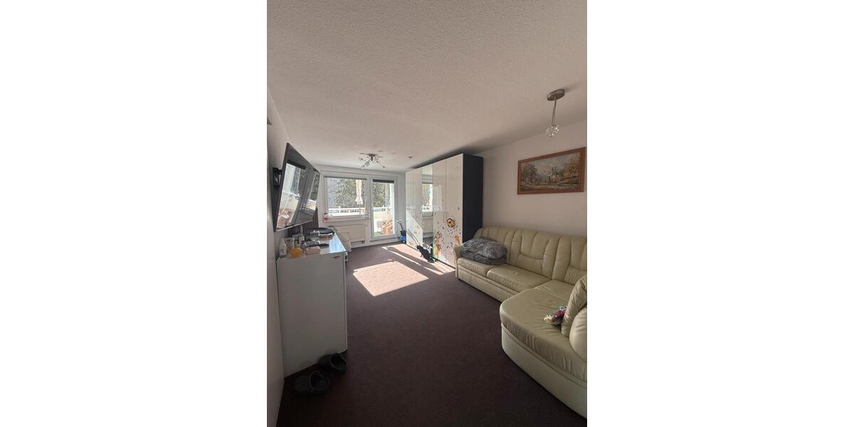 Etagenwohnung Zschopau - 3 Zimmer, 56 m&sup2;, 350&euro; | Angebot:25380125