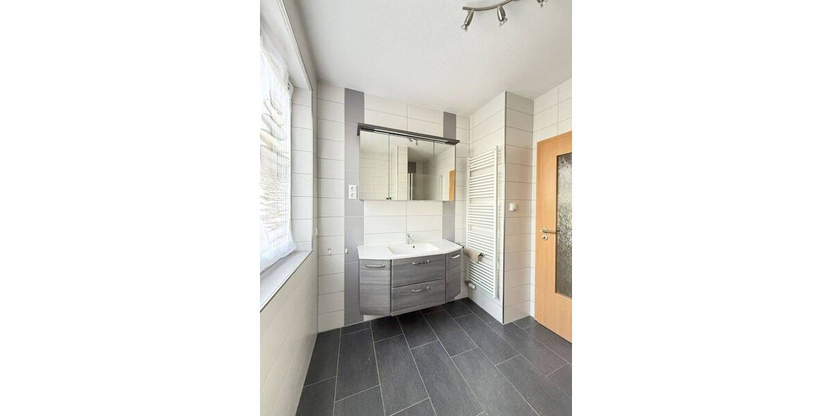 Einfamilienhaus Wiesenau - 3 Zimmer, 140 m&sup2;, 1.300&euro; | Angebot:23518362